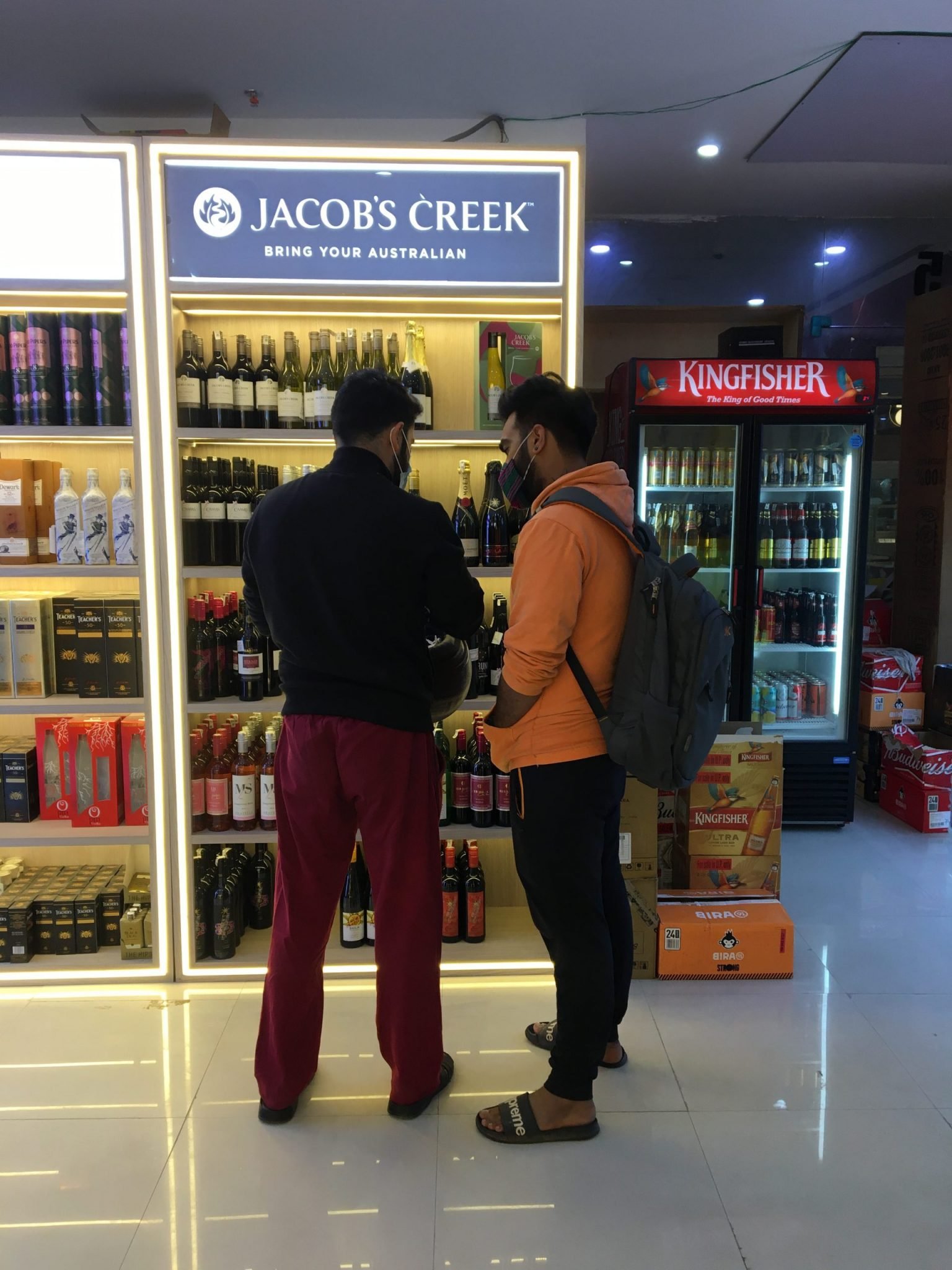 Premium Liquor Shop Opens In Noida – BoozNow